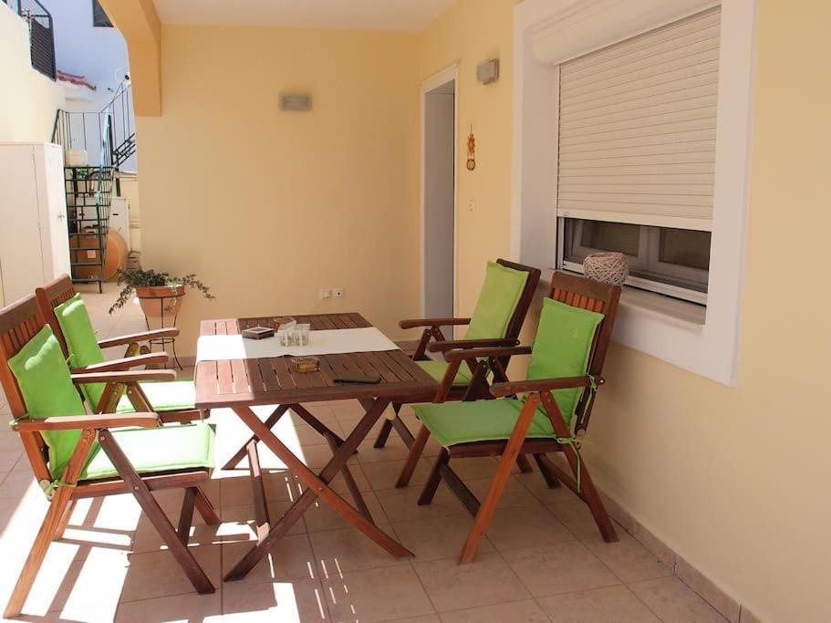 Casa Nostra Volos Buitenkant foto